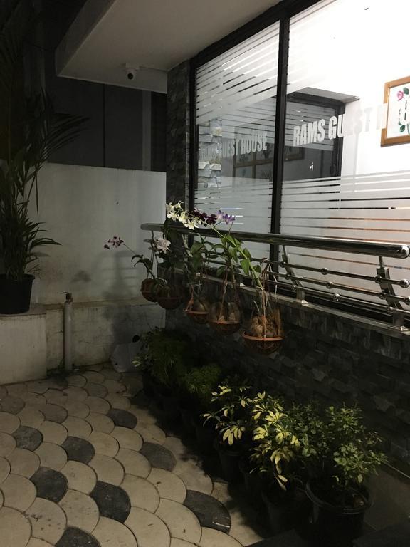 Rams Guest House Near Lulu Mall Thiruvananthapuram Kültér fotó
